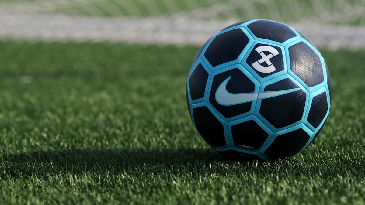 O clube considera o jovem peça fundamental do elenco e aposta que seu valor de mercado ainda vai subir.