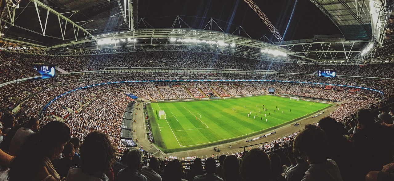 As noites de Libertadores prometem lotar os estádios brasileiros durante todo o mês de setembro, em mais uma edição marcada pela força dos clubes nacionais.